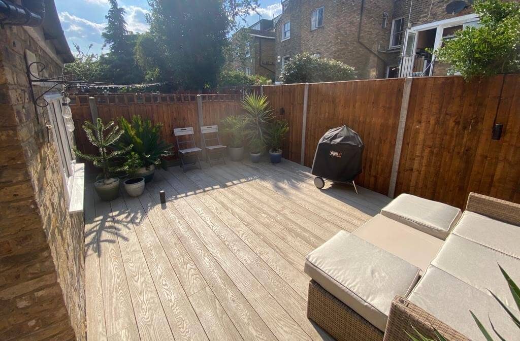 Composite Decking Sidcup DA15/DA14